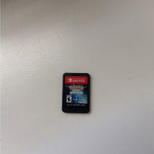 Nintendo Switch Pokémon Brilliant Diamond Game Card - Red and Blue